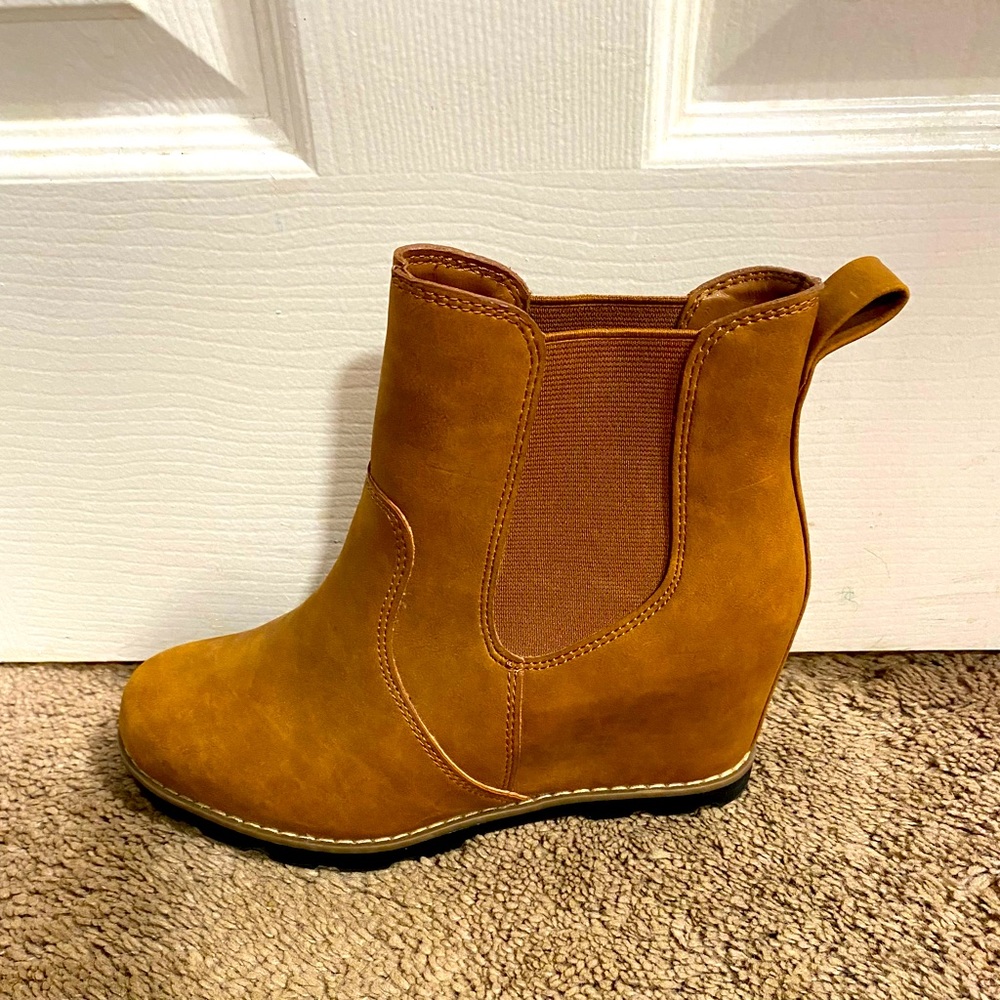 💎♥️💎 NEW Suede Ankle Boots Size 7 💎♥️💎